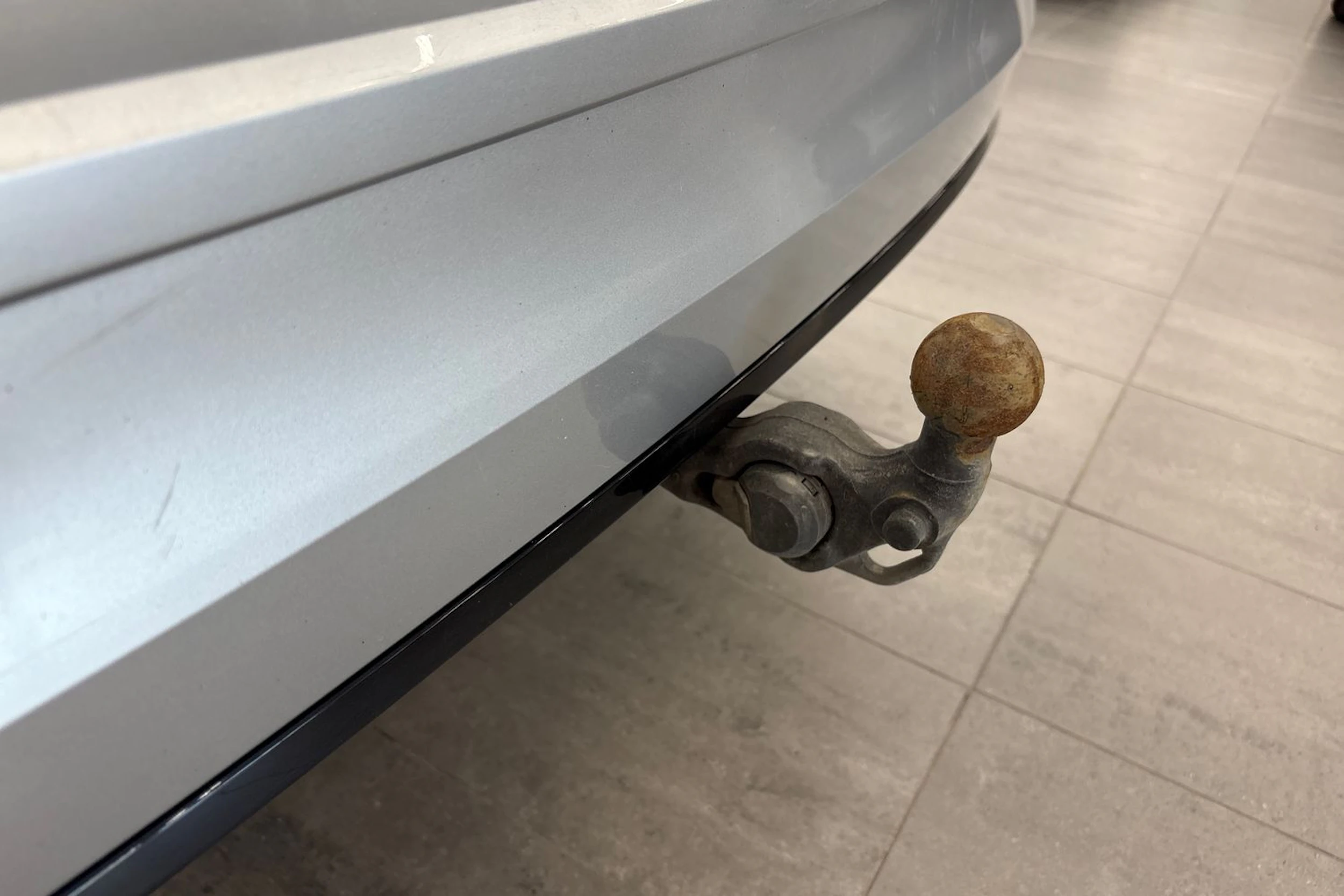 harmaa Volkswagen Golf 2023 kuva 14.