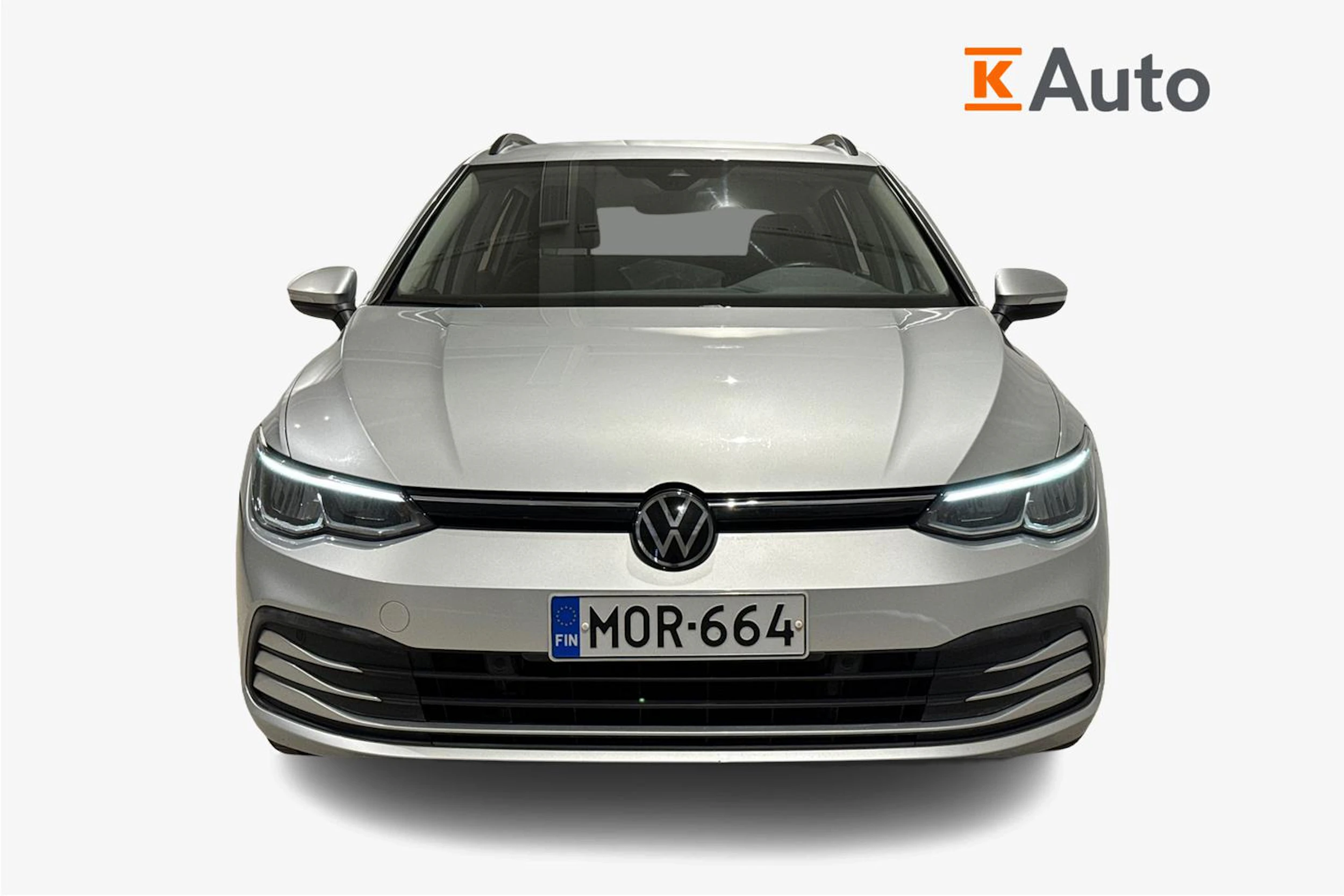 harmaa Volkswagen Golf 2023 kuva 5.