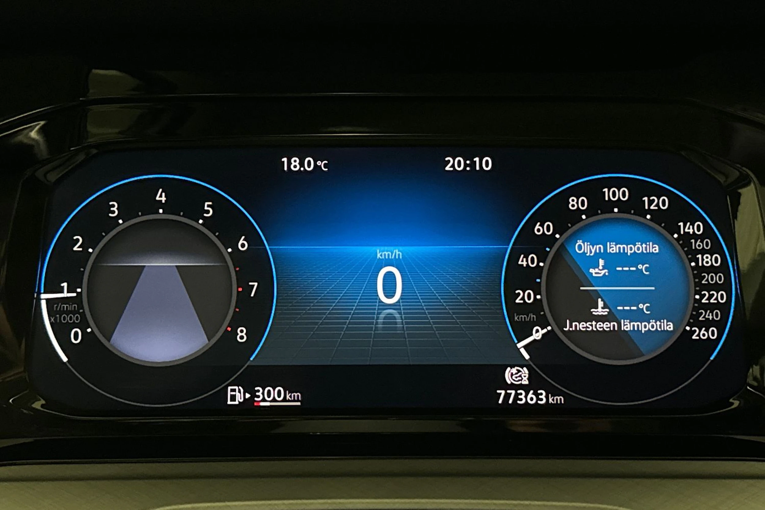 harmaa Volkswagen Golf 2023 kuva 20.