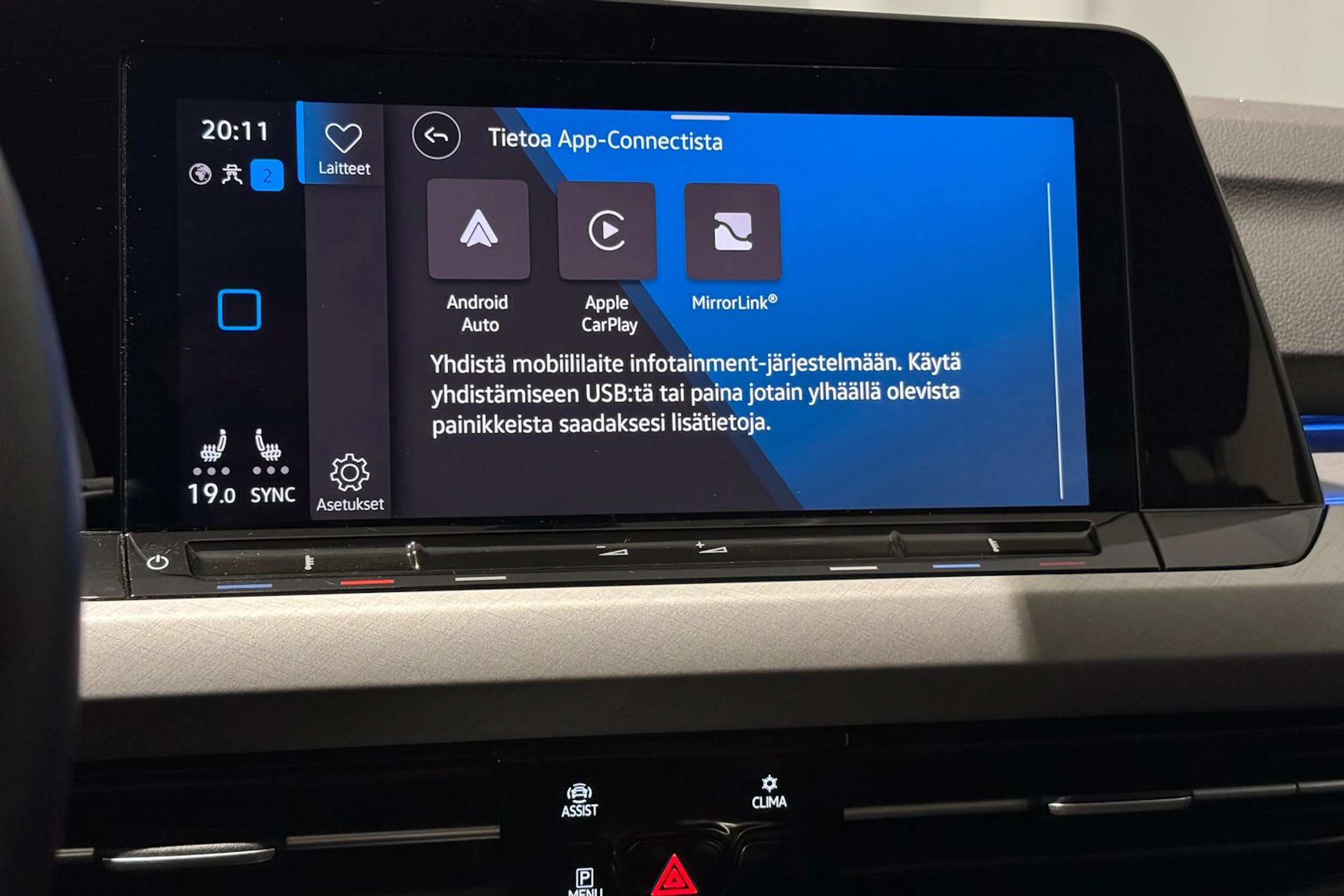 harmaa Volkswagen Golf 2023 kuva 24.