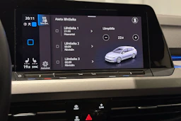harmaa Volkswagen Golf 2023 kuva 27.