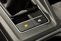 harmaa Volkswagen Golf 2023 kuva 31.