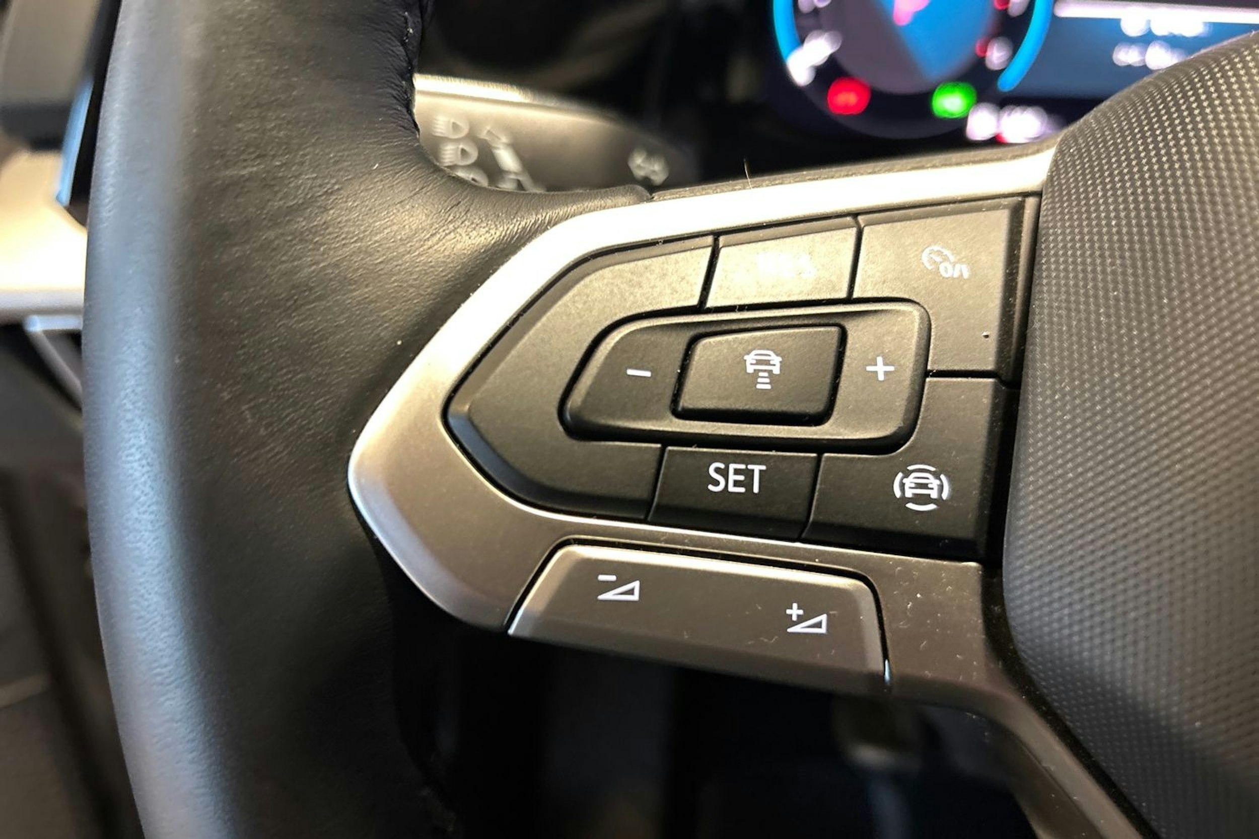 Harmaa Volkswagen GOLF 2023 kuva 16.