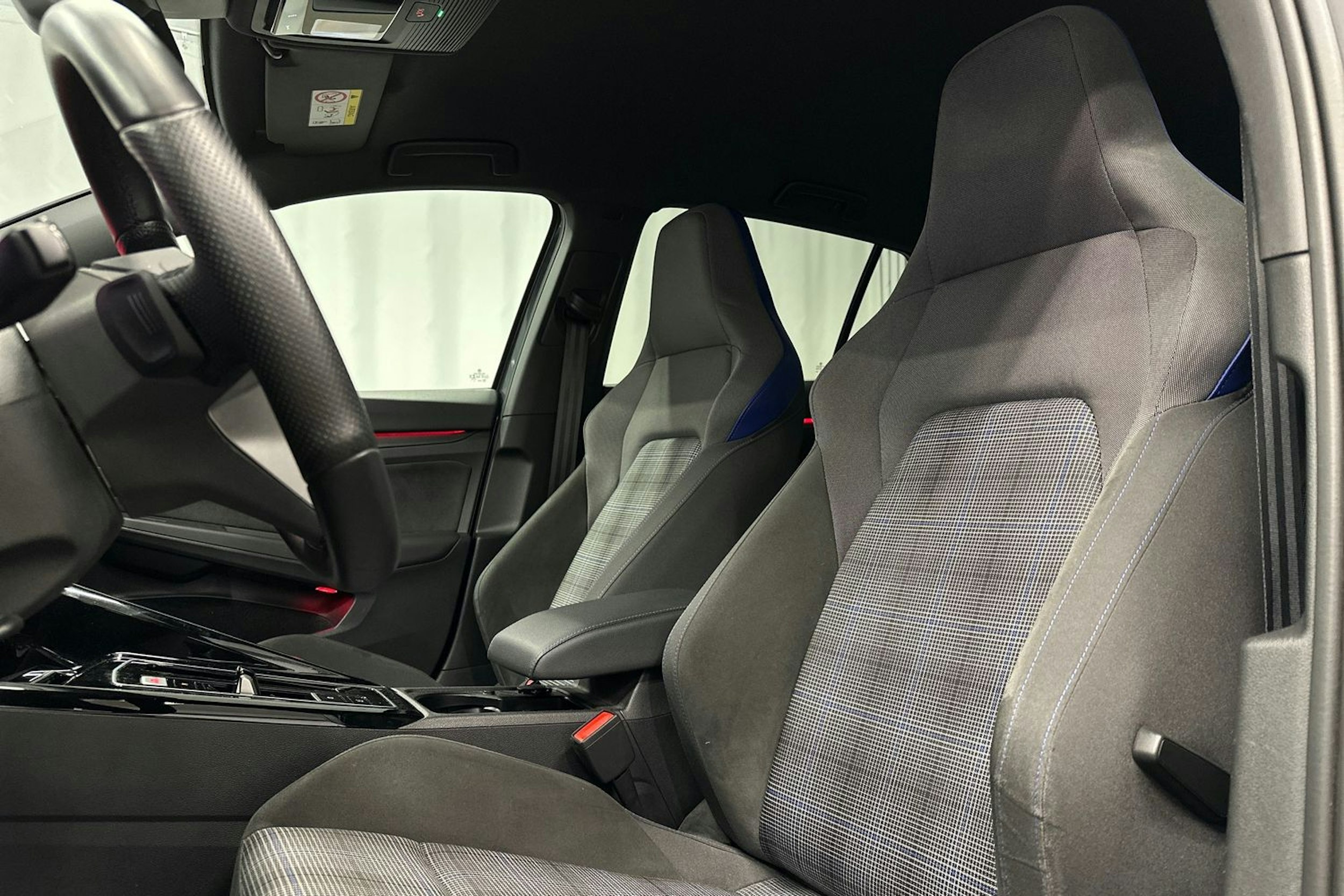 met. harmaa Volkswagen Golf 2023 kuva 15.