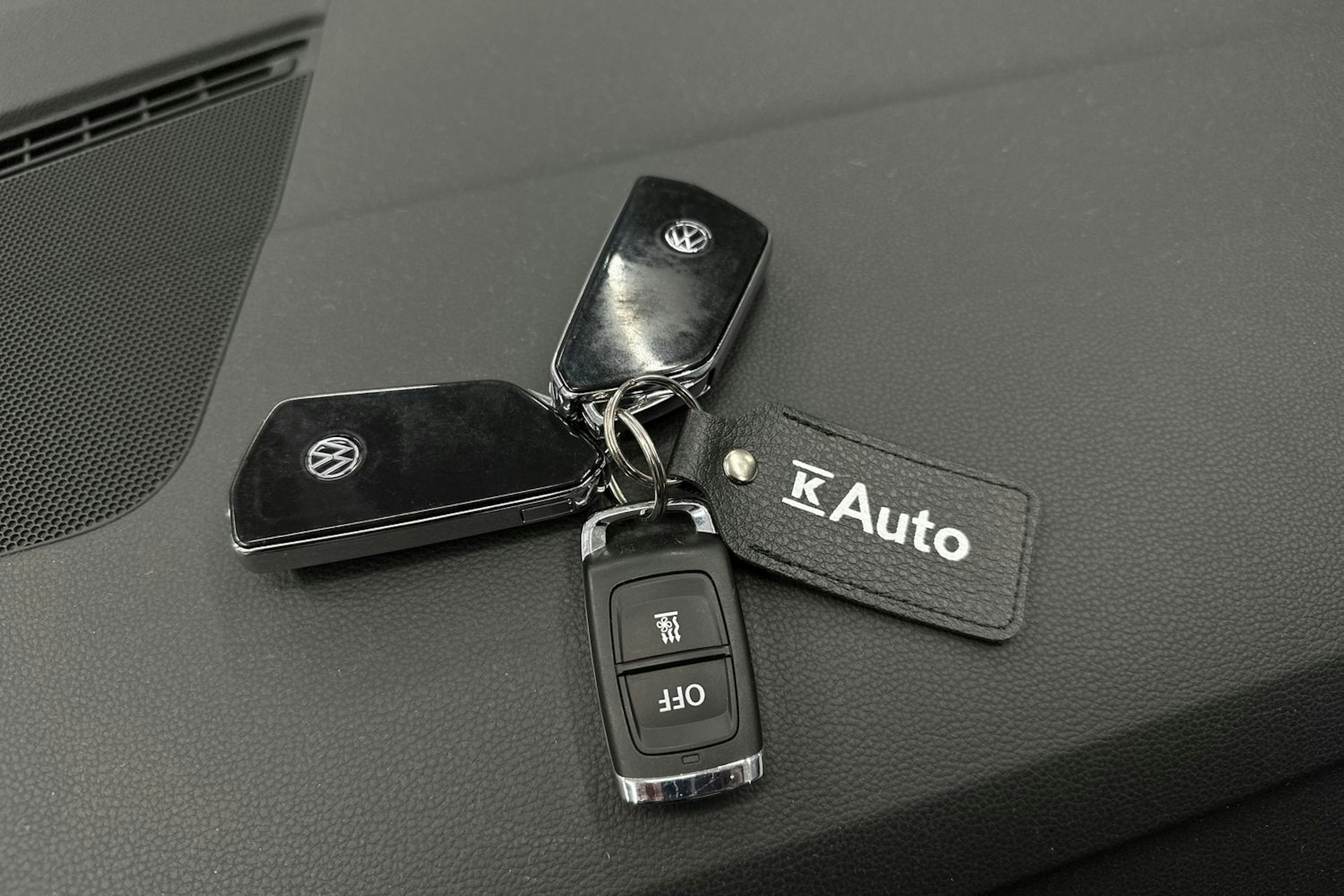 met. harmaa Volkswagen Golf 2023 kuva 30.