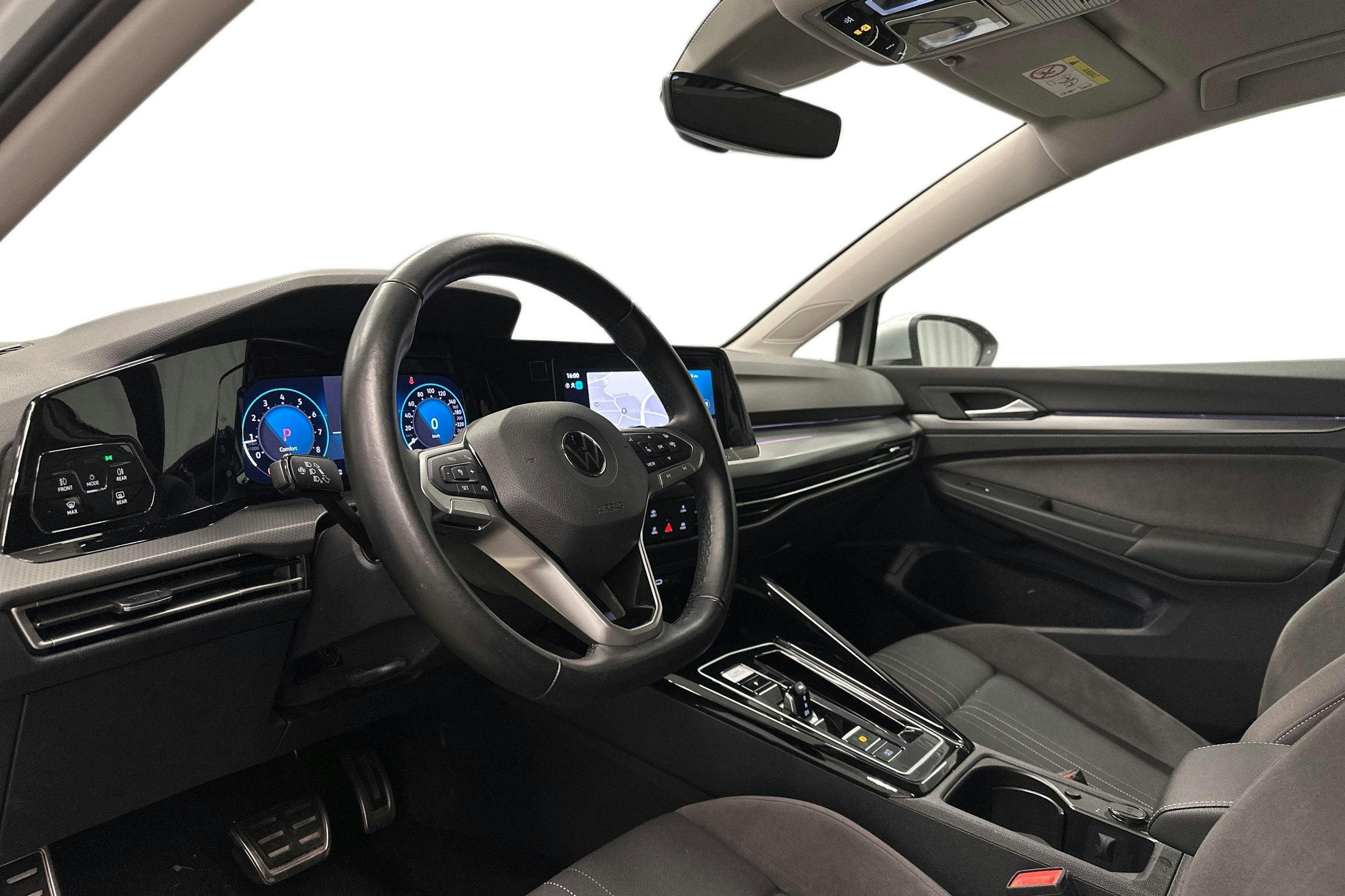 valkoinen Volkswagen Golf 2023 kuva 6.
