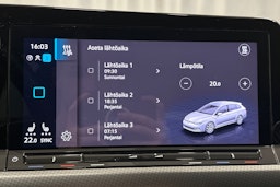 valkoinen Volkswagen Golf 2023 kuva 26.