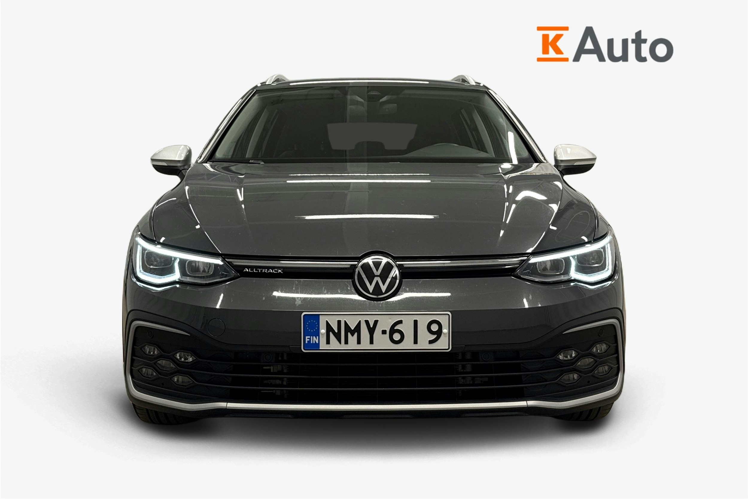 harmaa Volkswagen Golf 2023 kuva 5.
