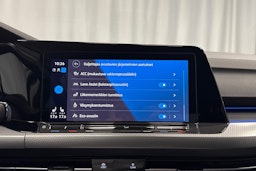 harmaa Volkswagen Golf 2023 kuva 15.