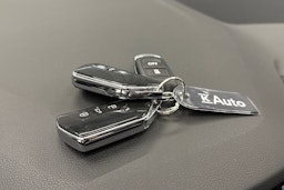 harmaa Volkswagen Golf 2023 kuva 29.