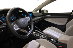 harmaa Volkswagen Golf 2023 kuva 3.