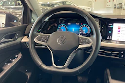 harmaa Volkswagen Golf 2023 kuva 16.