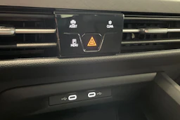 harmaa Volkswagen Golf 2023 kuva 29.