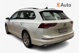 valkoinen Volkswagen Golf 2023 kuva 2.