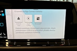 valkoinen Volkswagen Golf 2023 kuva 23.