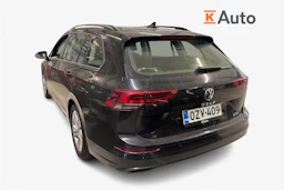 musta Volkswagen Golf 2023 kuva 2.