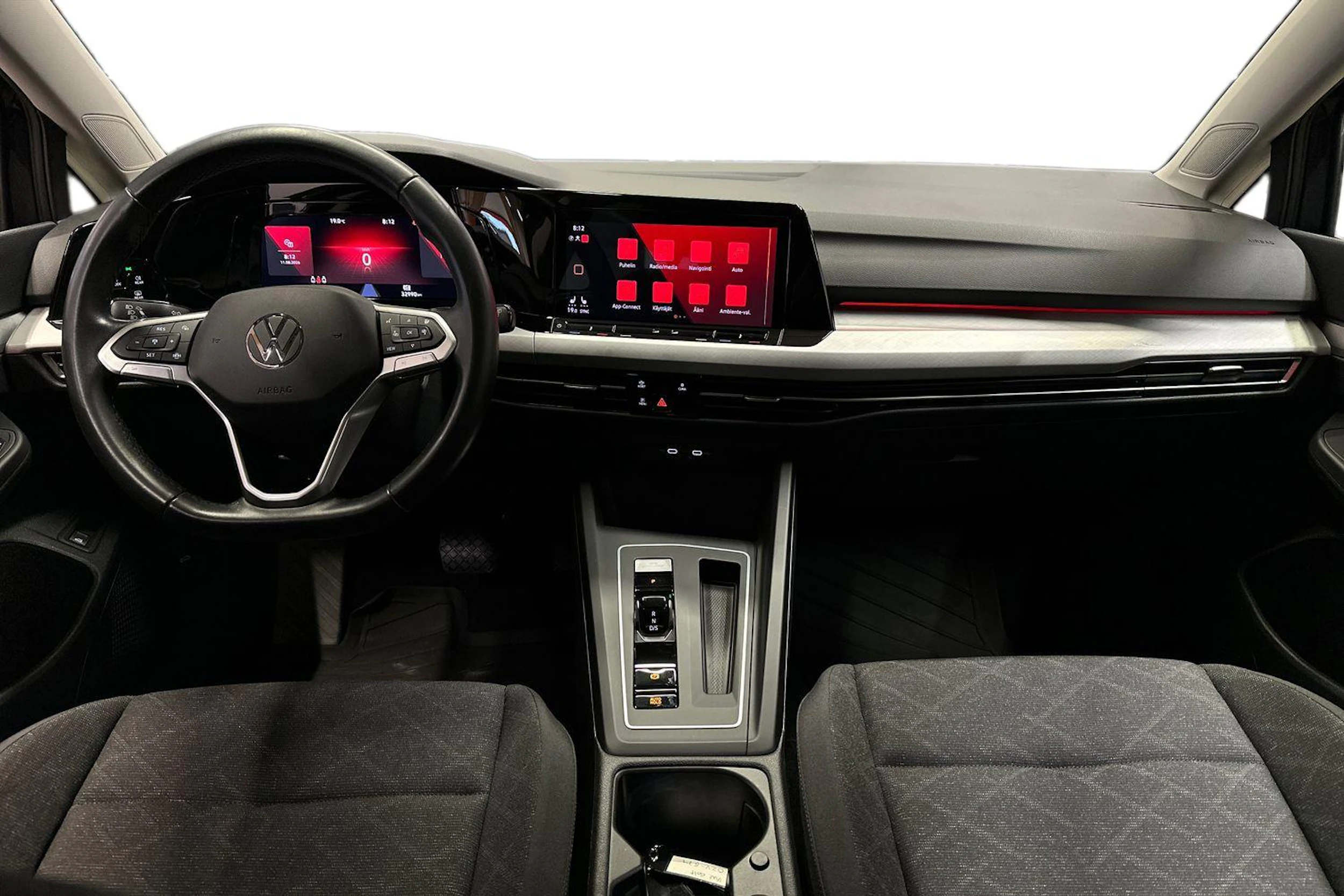 Harmaa Volkswagen Golf 2023 kuva 7.