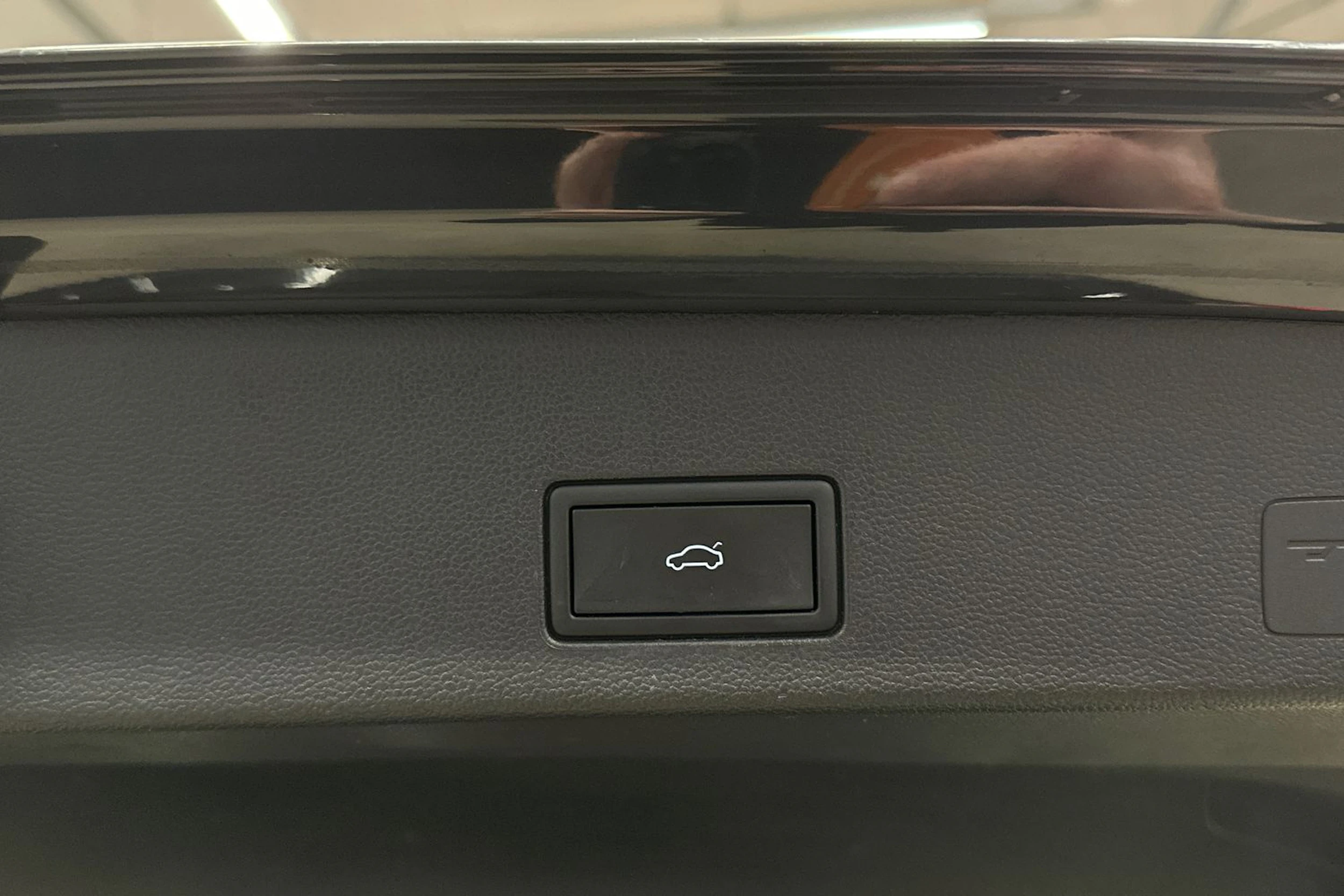 Harmaa Volkswagen Golf 2023 kuva 24.