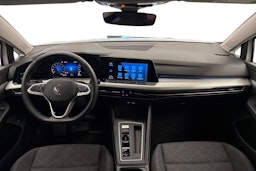 valkoinen Volkswagen Golf 2023 kuva 9.