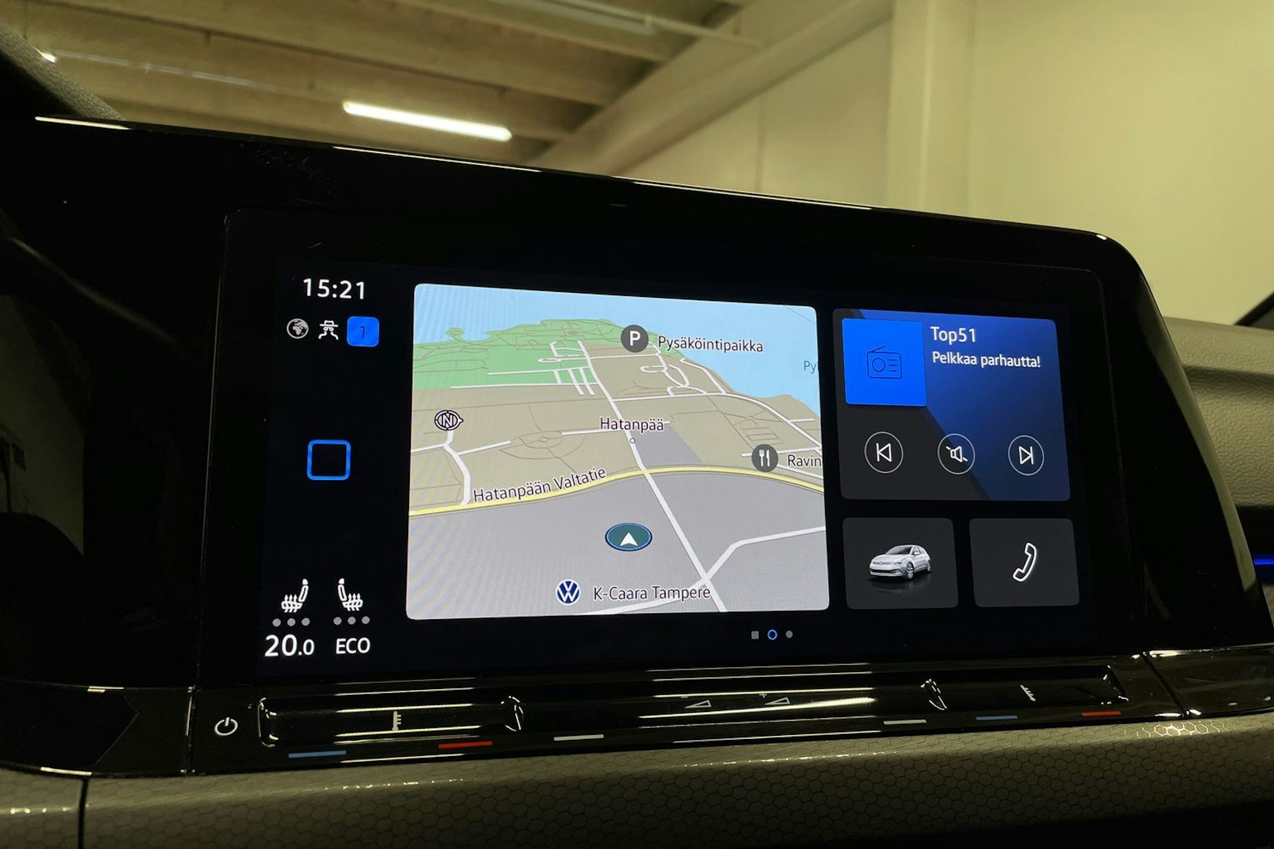 harmaa Volkswagen Golf 2023 kuva 18.