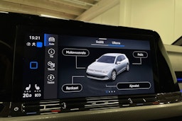 harmaa Volkswagen Golf 2023 kuva 20.