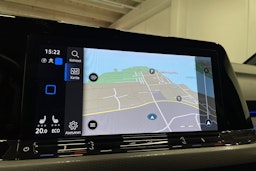 harmaa Volkswagen Golf 2023 kuva 21.