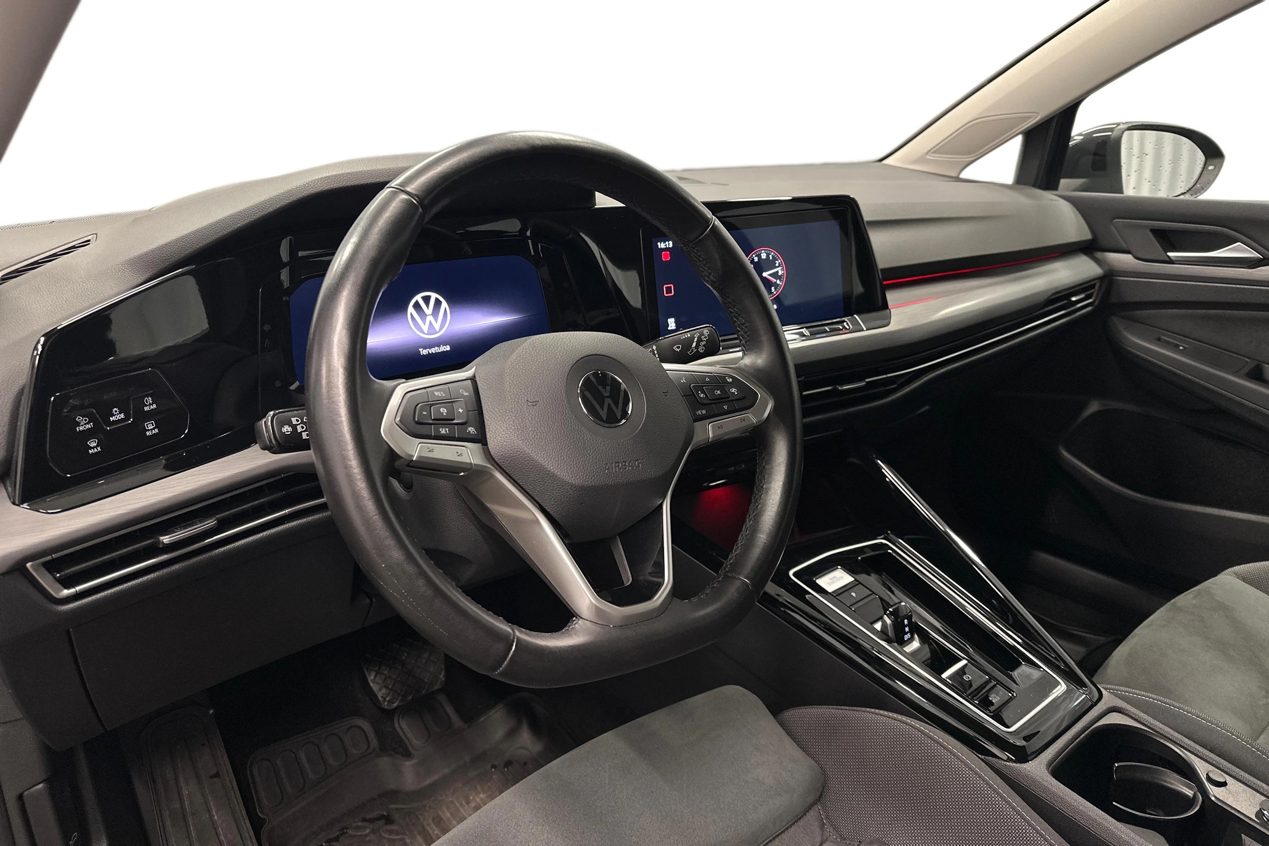 harmaa Volkswagen Golf 2023 kuva 3.
