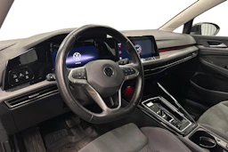 harmaa Volkswagen Golf 2023 kuva 3.
