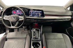 harmaa Volkswagen Golf 2023 kuva 7.