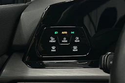 harmaa Volkswagen Golf 2023 kuva 14.