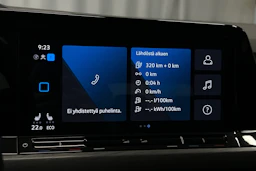 harmaa Volkswagen Golf 2023 kuva 17.