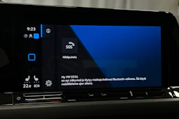 harmaa Volkswagen Golf 2023 kuva 18.