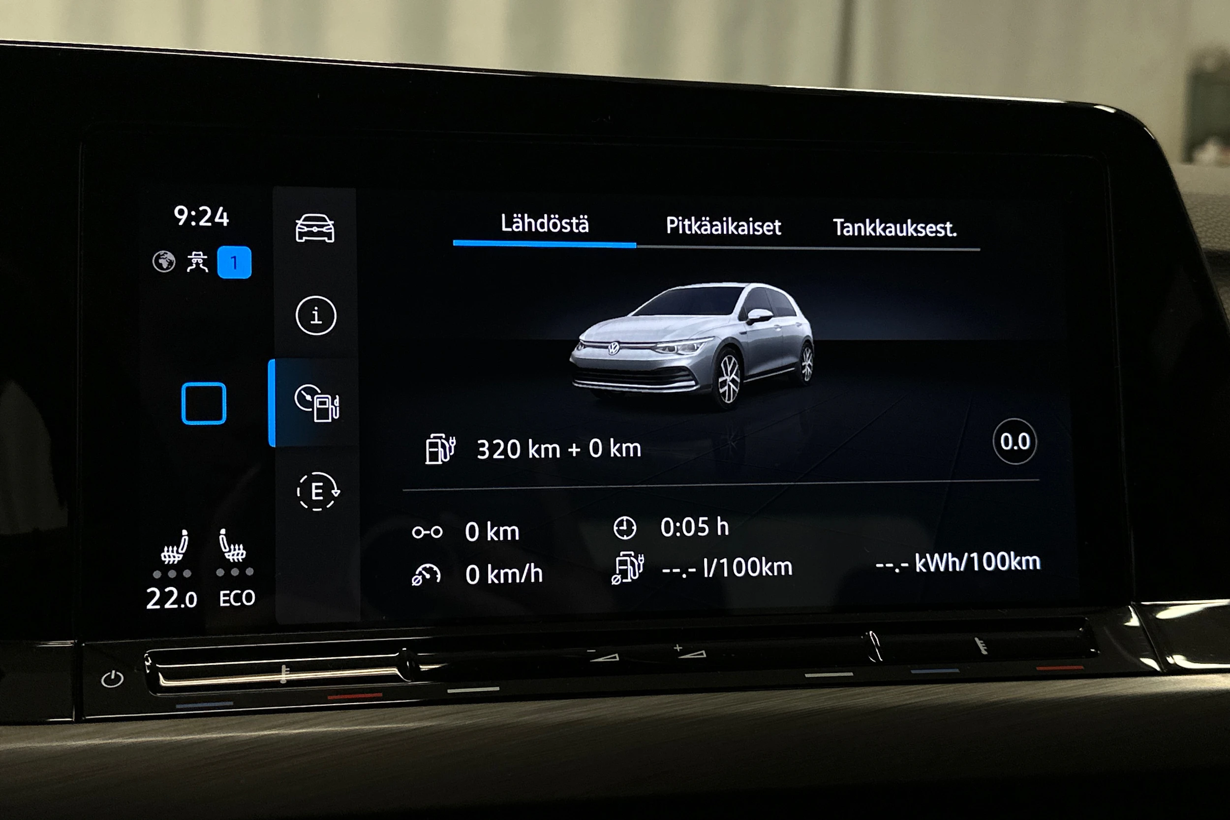 harmaa Volkswagen Golf 2023 kuva 22.