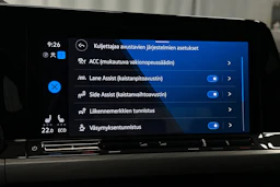 harmaa Volkswagen Golf 2023 kuva 28.