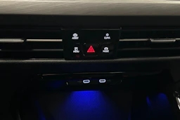 harmaa Volkswagen Golf 2023 kuva 33.