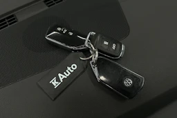 harmaa Volkswagen Golf 2023 kuva 40.