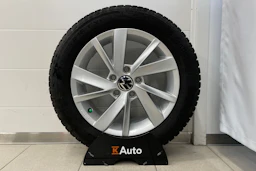 Musta Volkswagen GOLF 2023 kuva 27.