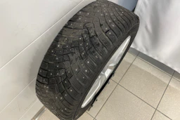 Musta Volkswagen GOLF 2023 kuva 28.
