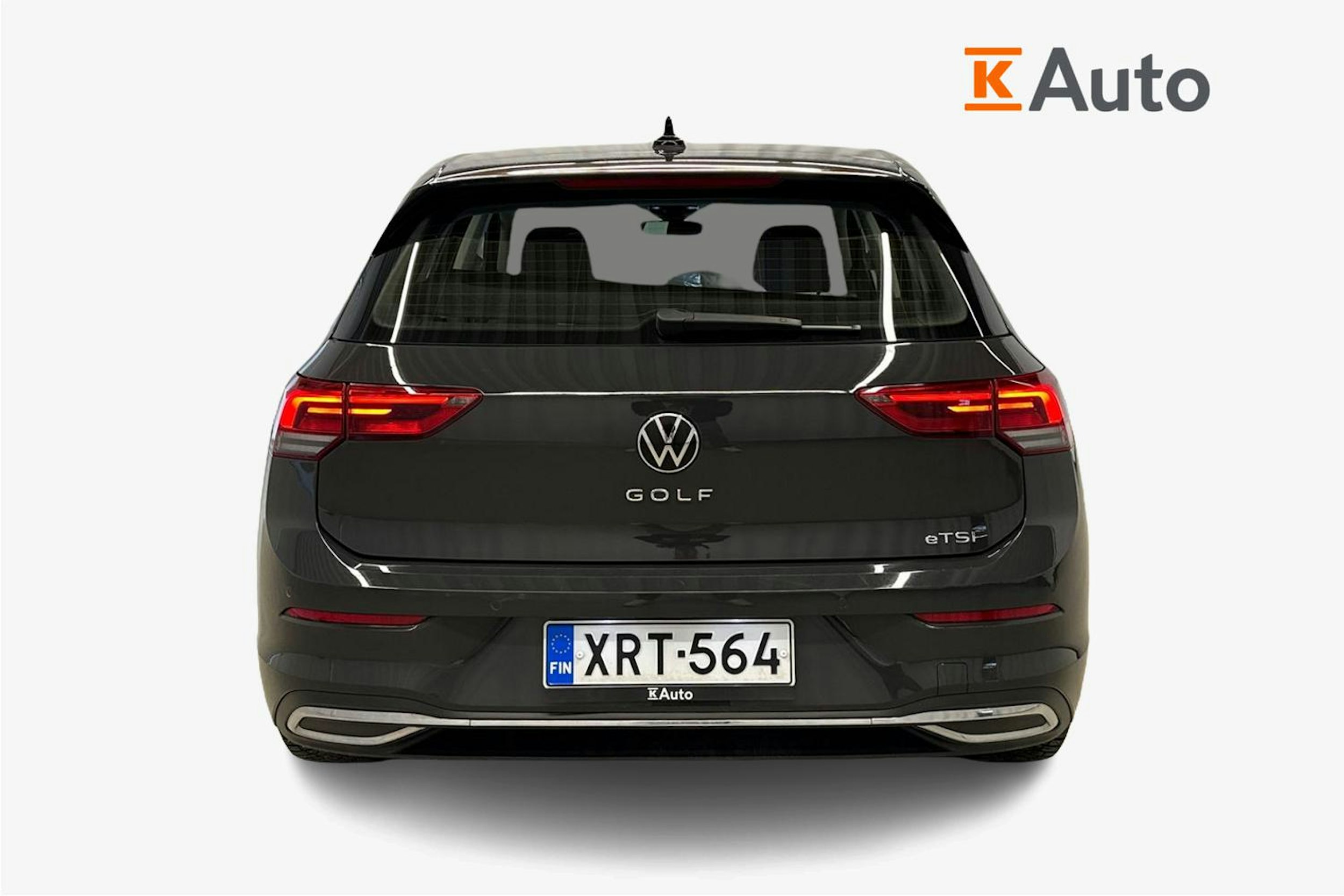 harmaa Volkswagen Golf 2023 kuva 3.