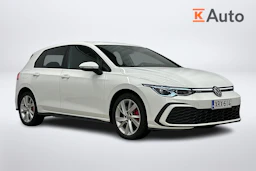 valkoinen Volkswagen Golf 2024 kuva 1.