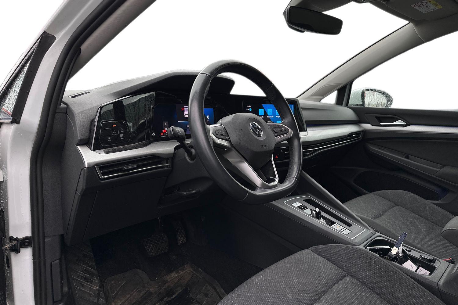 Volkswagen Golf 2023, kuva 3/3