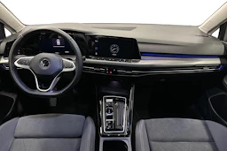 harmaa Volkswagen Golf 2023 kuva 7.