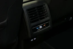 harmaa Volkswagen Golf 2023 kuva 30.