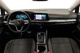 harmaa Volkswagen Golf 2023 kuva 7.