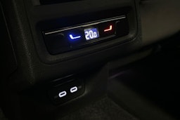 harmaa Volkswagen Golf 2023 kuva 14.