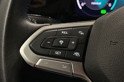 harmaa Volkswagen Golf 2023 kuva 17.