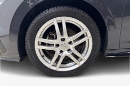 harmaa Volkswagen Golf 2023 kuva 11.