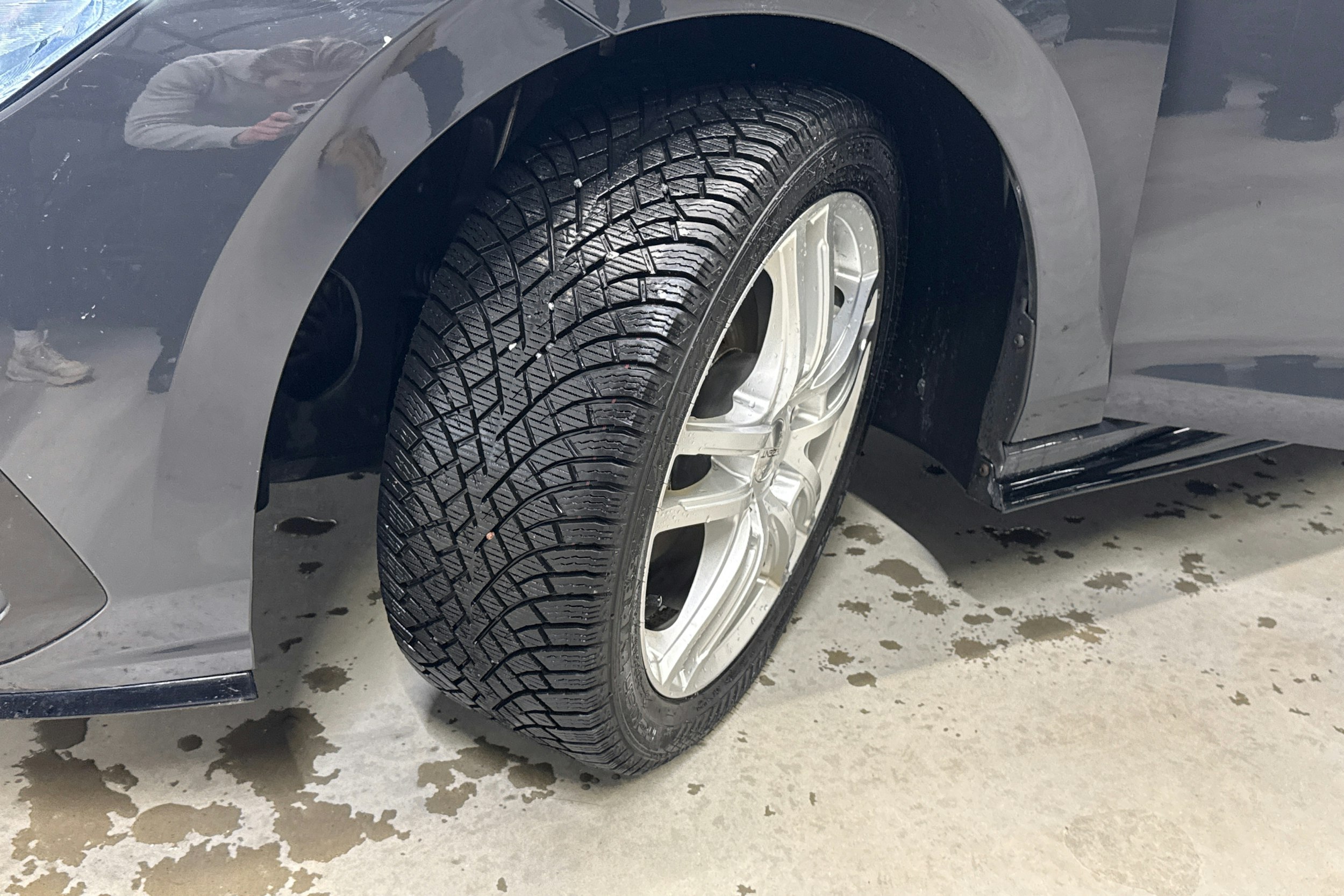 harmaa Volkswagen Golf 2023 kuva 14.