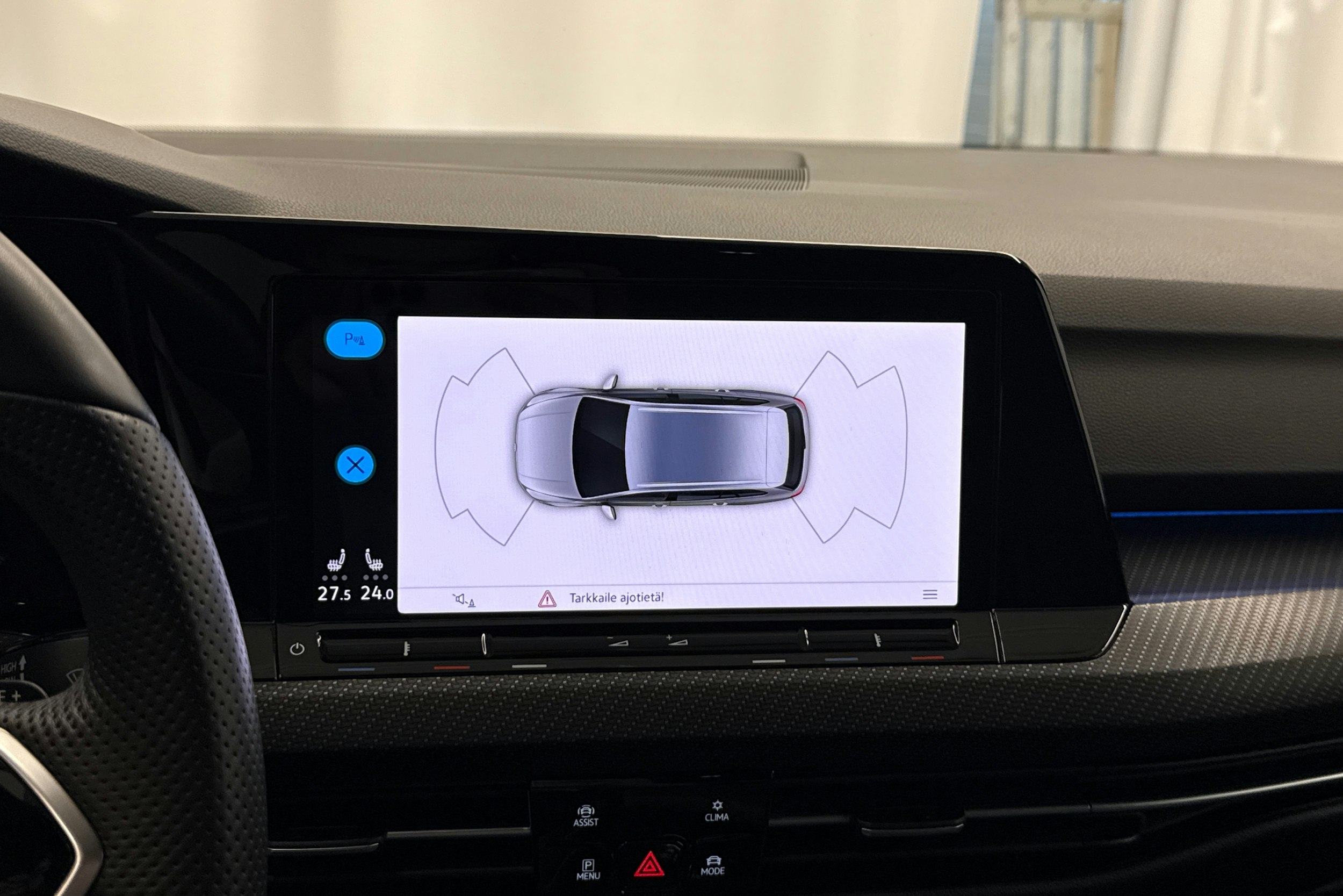 harmaa Volkswagen Golf 2023 kuva 18.