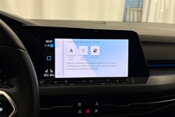 harmaa Volkswagen Golf 2023 kuva 19.